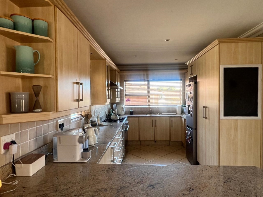 3 Bedroom Property for Sale in Weybridge Park Eastern Cape